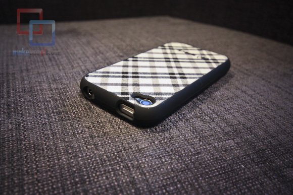 MakeUseOf Review & Giveaway: Speck IMG 2158 -sovelluksen asennettu iPhone 4 -kotelo