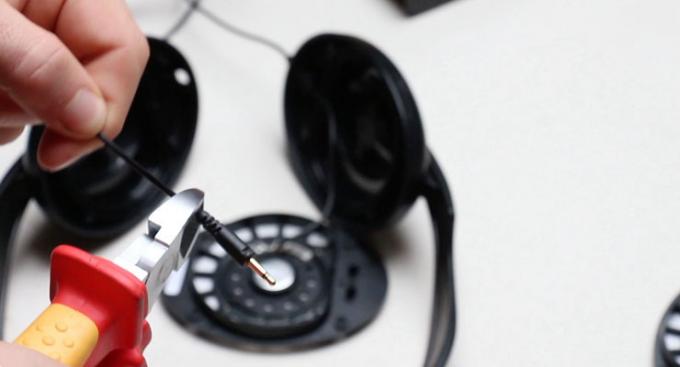 Kuinka korjata Broken Headphones kuulokkeet 4