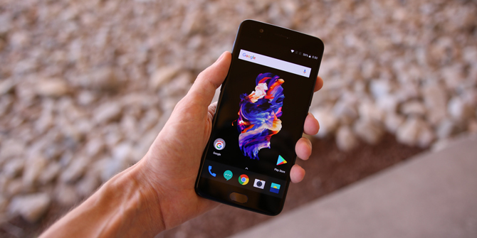 OnePlus 5 -katsaus: Vakavasti, tämä on parhaiten Android nyt Oneplus 5: n etuosa