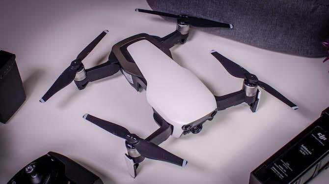 DJI tekee sen taas: Mavic Air - arvostelu Mavic Air