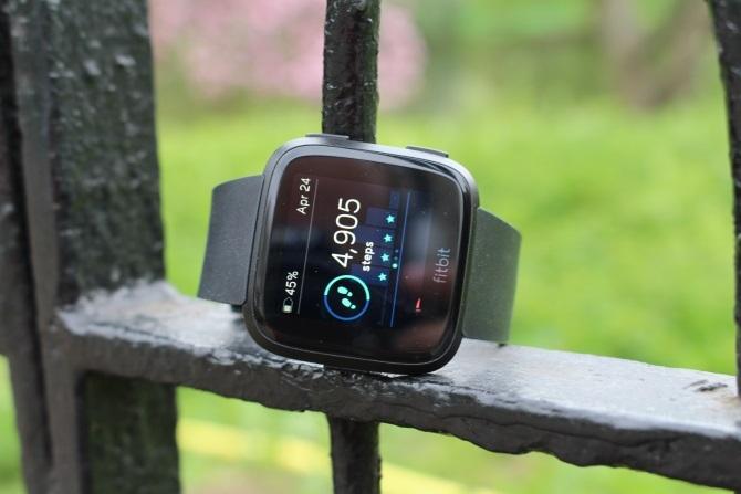 Fitbit Versa Review: Fitbitin paras puettavissa oleva silti? Fitbit Versa 3