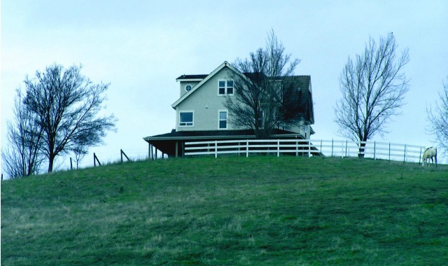 house-on-kukkulalla