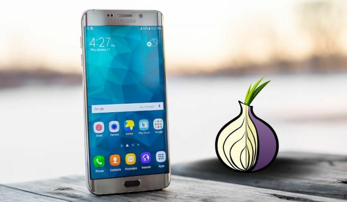 Tor-logo näkyy Samsung-älypuhelimen vieressä 