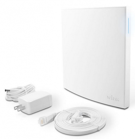 Samsung SmartThings: Älykkäiden kodien tulevaisuus? Wink Hub v2 kaapeleilla