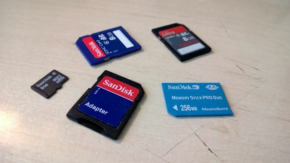 MUO-oldsdcard-kortteja