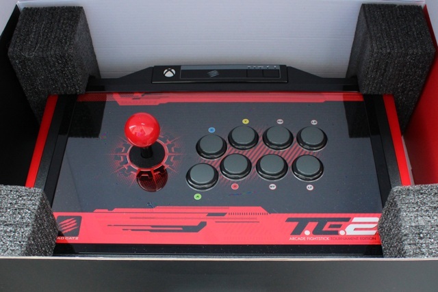 Mad Catz-arcade FightStick Tournament Edition 2 -arvostelu ja ilmainen mad catz-arcade-fightstick-turnauskatsaus 1