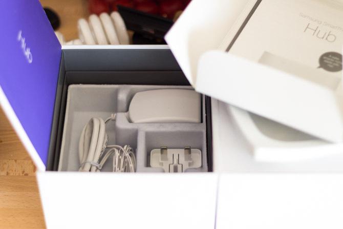 Samsung SmartThings -järjestelmän asentaminen ja käyttö samsung smartthings -laatikon sisältö