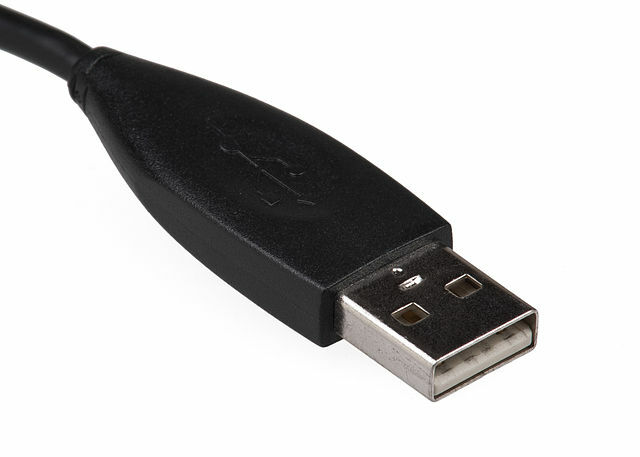 Mitä portteja on etsittävä ostaessaan gadgeteja 640px-USB-liitäntästandardi